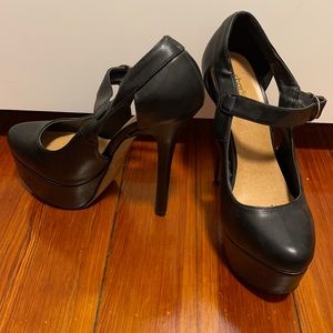 Cahsrlotte Russe 4.5in heels